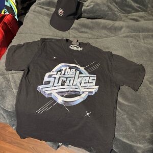 H&M Black Graphic T-Shirt